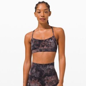 Lululemon Flow Y Bra Light Support, Diamond Dye Graphite Grey Pink Pastel Size 8